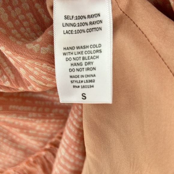 By Together Quinn Tiered Mini Dress in Coral. Size Small - Picture 6 of 6